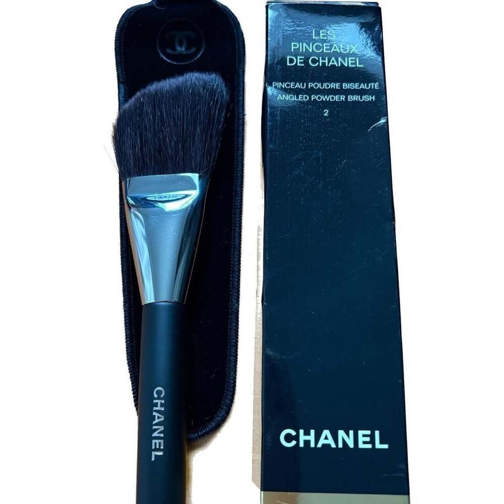 CHANEL LES PINCEAUX DE CHANEL PINCEAU BLUSH BLUSH BRUSH 2- LIMITED